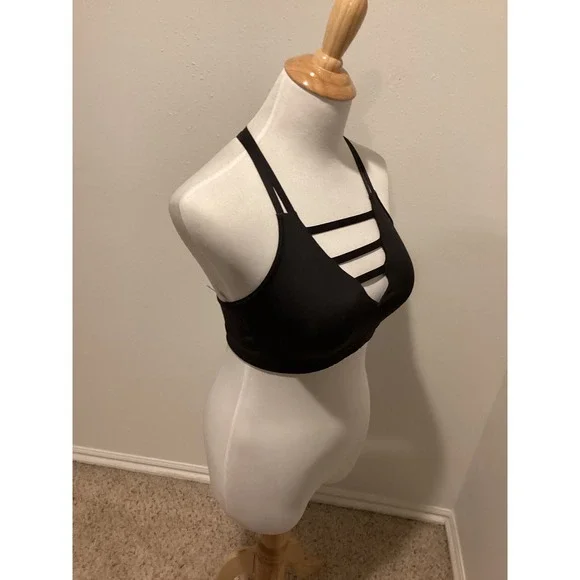 Victoria Sport Black Strappy Crisscross Front Halter Sports Bra Medium M - Picture 4 of 5
